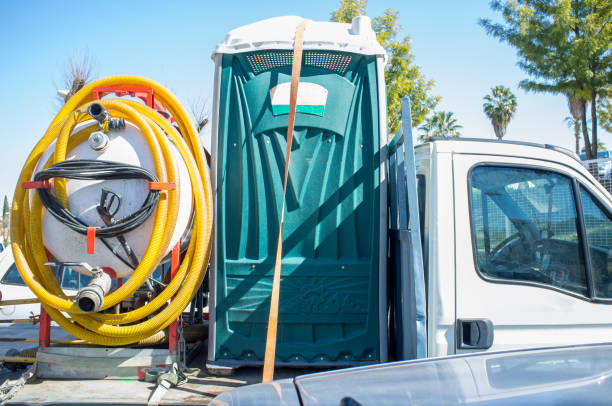 Portable Toilet Options We Offer in Roanoke, AL